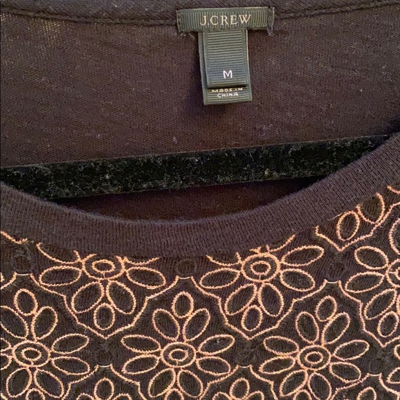 J Crew embroidered jersey top. Size M. - Picture 3 of 3